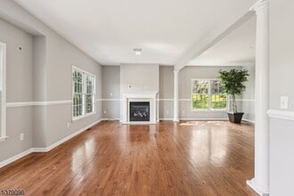 91 Mountain Blvd in Watchung, NJ - Foto de edificio - Building Photo