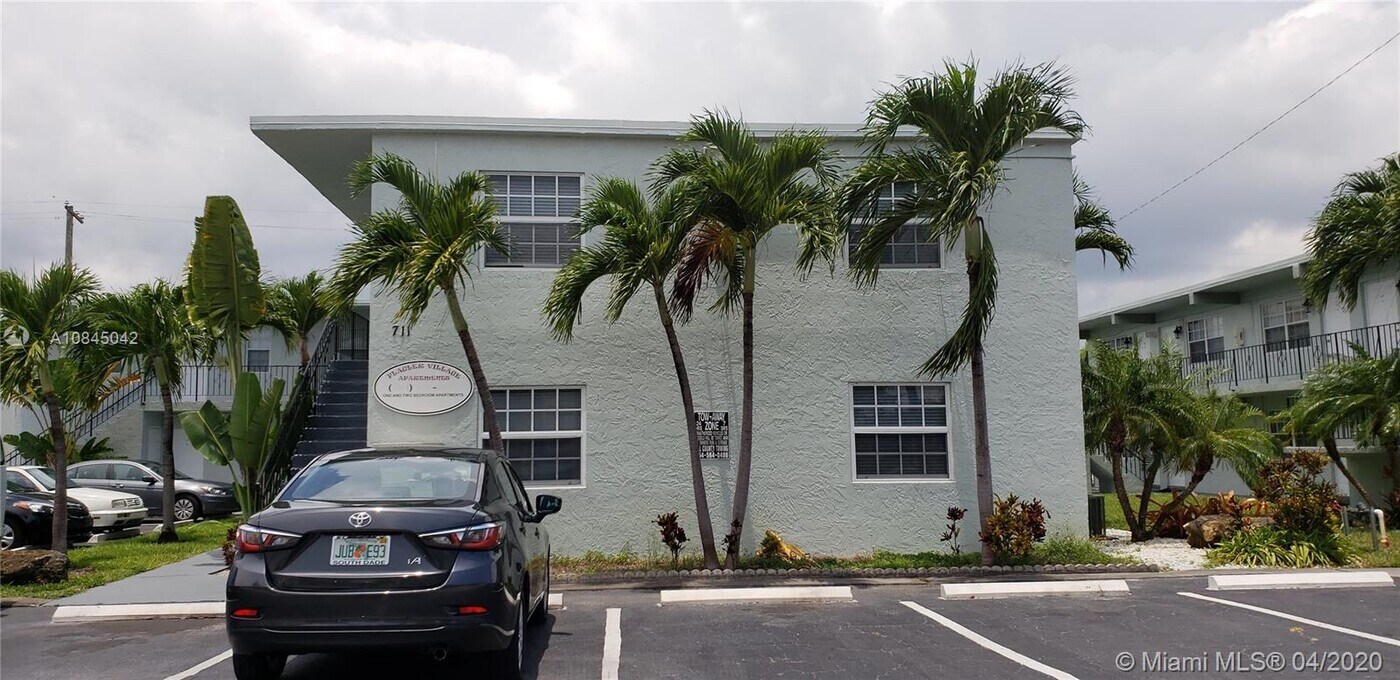711 NE 2nd Ave-Unit -201 in Fort Lauderdale, FL - Building Photo