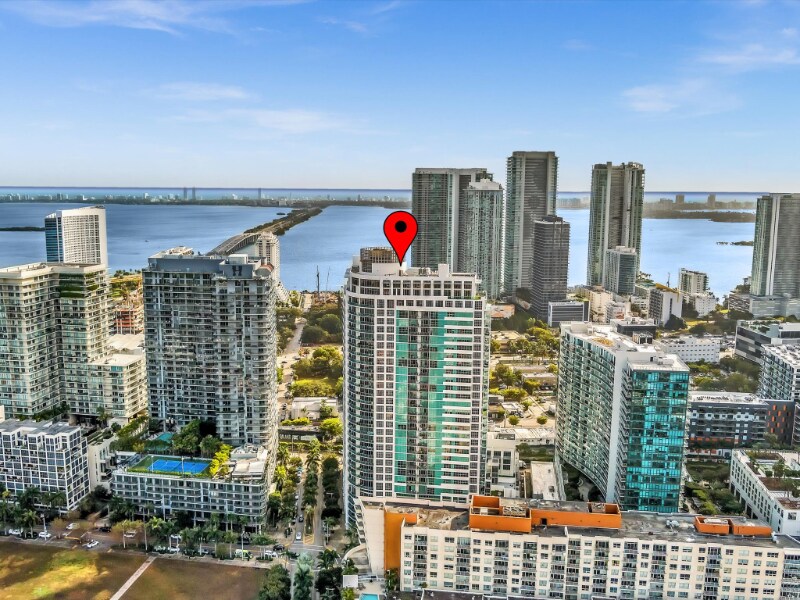 3301 NE 1st Ave in Miami, FL - Building Photo
