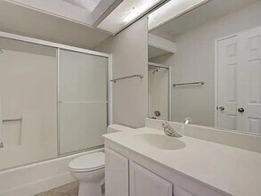 1370 Las Juntas Way in Walnut Creek, CA - Building Photo - Building Photo