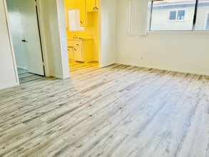 2605 Gates Ave in Redondo Beach, CA - Building Photo - Building Photo