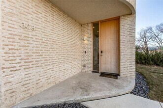 308 Blackland Ct in Dallas, TX - Building Photo - Building Photo