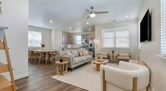 13003 Toepperwein Rd in Live Oak, TX - Building Photo