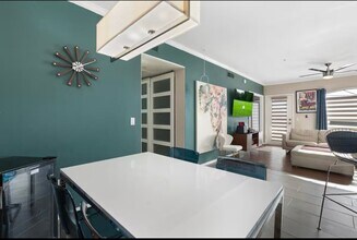 15095 N Thompson Peak Pkwy in Scottsdale, AZ - Foto de edificio - Building Photo