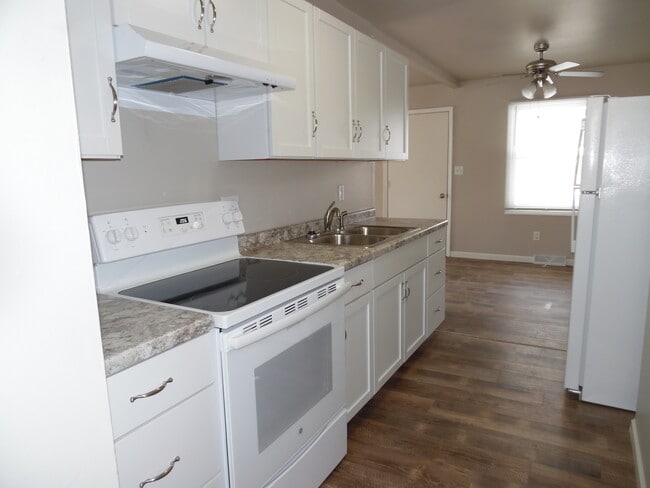 915 Clayton Pl, Unit 915 Clayton Place in Green Bay, WI - Foto de edificio - Building Photo