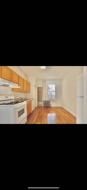 157 Congress St, Unit 1R in Jersey City, NJ - Building Photo