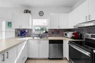 849 SW 148th Pl in Miami, FL - Building Photo - Building Photo