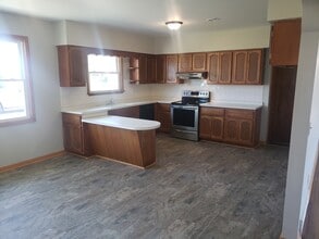 1506 Broad Ave NW in Canton, OH - Building Photo - Building Photo