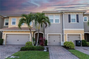 3770 Tilbor Circle in Ft. Myers, FL - Building Photo