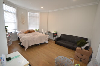 14 Mount Hood Rd, Unit 1 in Boston, MA - Building Photo - Building Photo