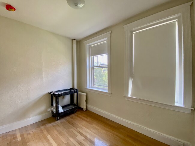 property at 20 Alton Pl