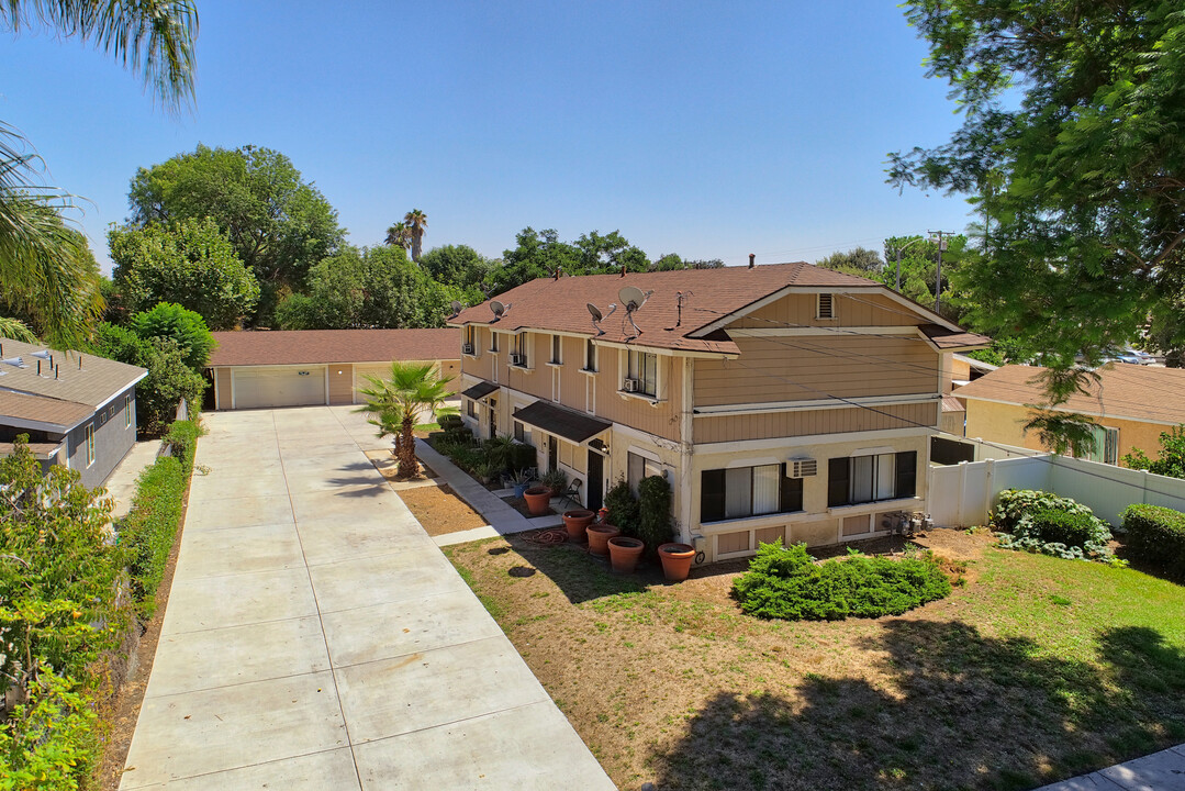 890 S Hamilton Blvd in Pomona, CA - Building Photo