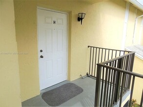 1150 N Liberty Ave in Homestead, FL - Building Photo - Building Photo