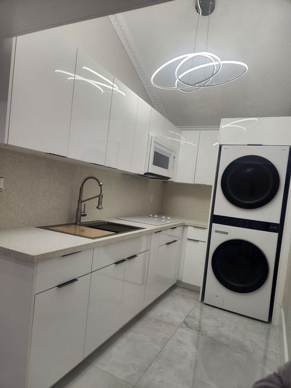 13381 NW 7th Ter in Miami, FL - Building Photo - Building Photo