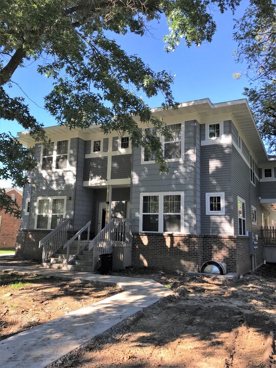 623 S Lucas St, Unit 625 in Iowa City, IA - Building Photo