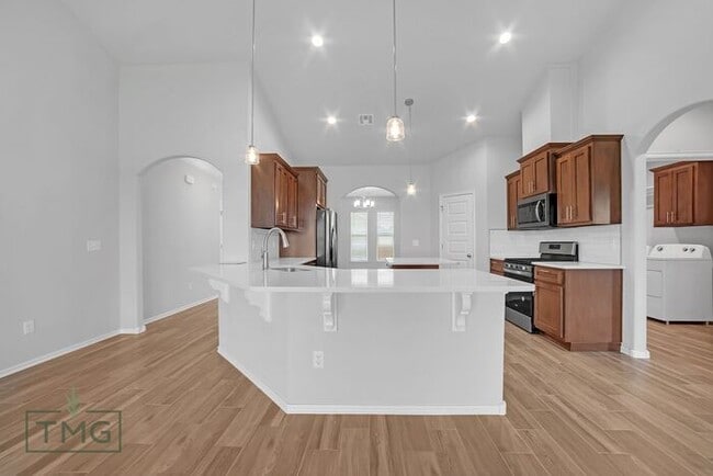 property at 11902 E 107th St N