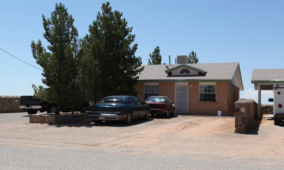 13860 La Von Ave in El Paso, TX - Building Photo