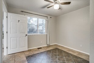 13031 Dexter St in Thornton, CO - Building Photo