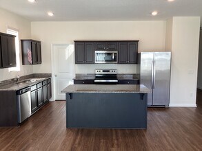 11516 Pace Bend Ct in Gibsonton, FL - Building Photo - Building Photo