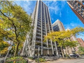 222 E Pearson St, Unit 2003 in Chicago, IL - Building Photo