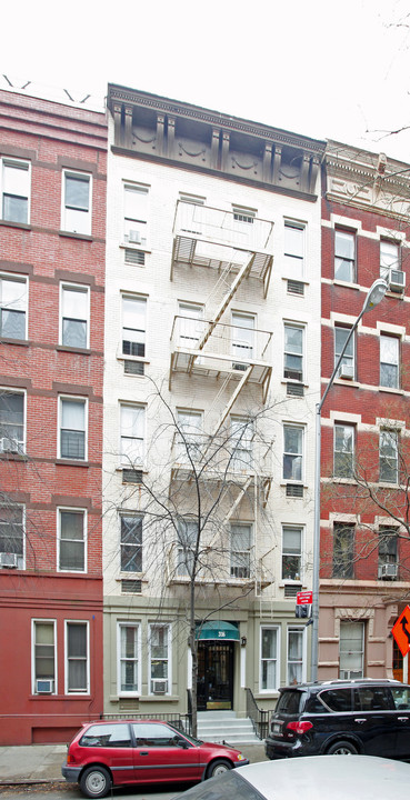 316 E 83rd St in New York, NY - Building Photo