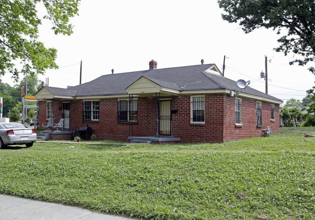 1316 Chadwick Cir in Memphis, TN - Foto de edificio
