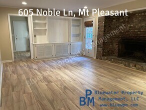 605 Noble Ln in Mount Pleasant, SC - Building Photo - Building Photo