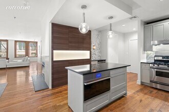 60 Lispenard St-Unit -: 4F in New York, NY - Building Photo - Building Photo