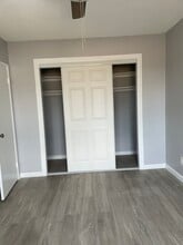 709 S Primrose Ave, Unit Apartment C in Monrovia, CA - Foto de edificio - Building Photo