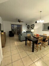 360 Robin Hood Cir in Naples, FL - Building Photo - Building Photo
