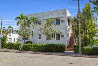 7619 Abbott Ave in Miami Beach, FL - Building Photo - Building Photo