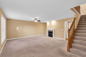 1535 Belclare Rd in Normal, IL - Building Photo - Building Photo