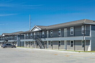 The Logan Apartments in Nederland, TX - Building Photo - Building Photo