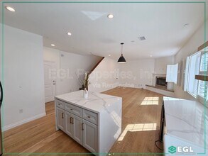 1521 S Hayworth Ave in Los Angeles, CA - Building Photo - Building Photo
