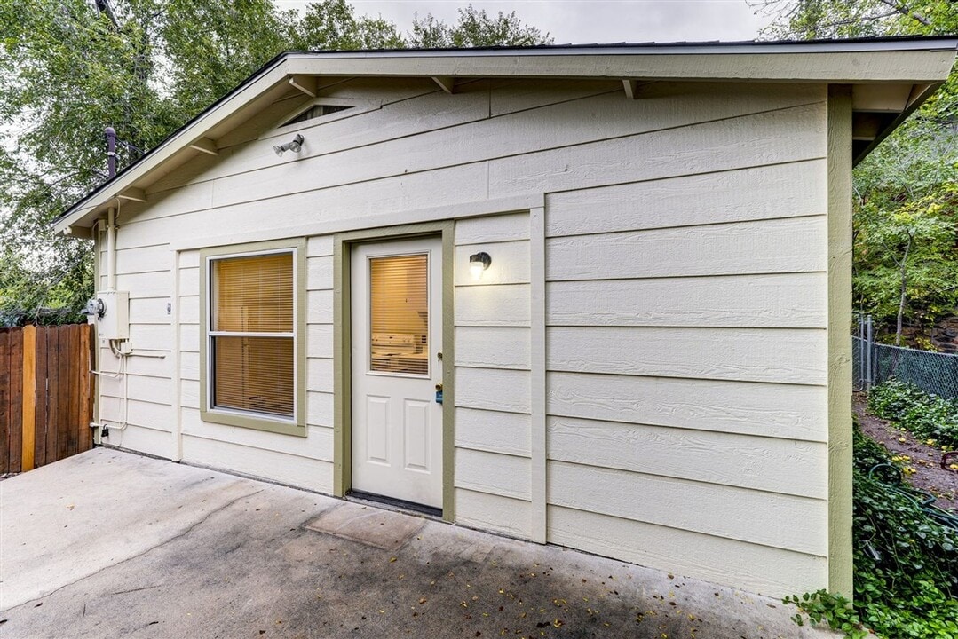 211 N Washington Ave in Prescott, AZ - Building Photo