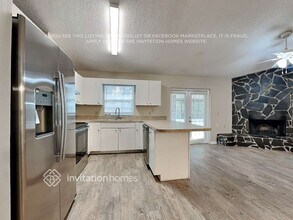 4034 Crews Lake Dr in Lakeland, FL - Building Photo - Building Photo