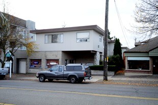 6011 California Ave SW in Seattle, WA - Building Photo