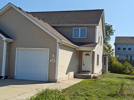 5960 Niles St in Troy, MI - Building Photo