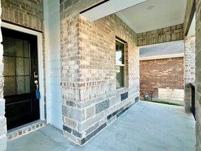 2273 Clf Spgs Dr in Heartland, TX - Foto de edificio - Building Photo