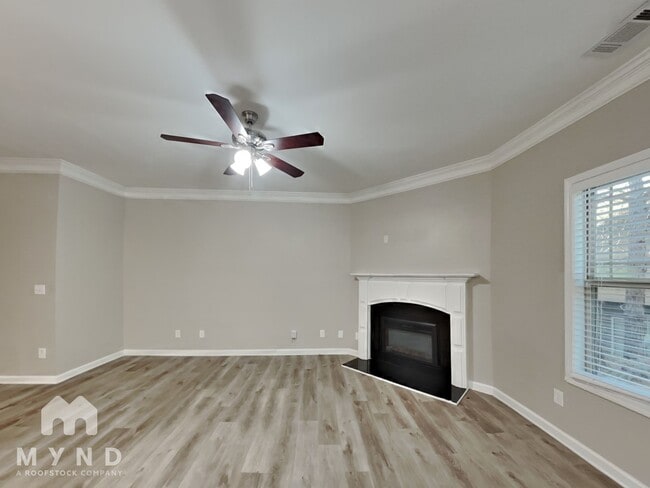 1620 Chattahoochee Ct in Atlanta, GA - Building Photo - Building Photo