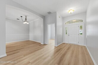 13844 Fish Eagle Dr W in Jacksonville, FL - Building Photo - Building Photo