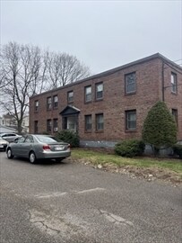 15 Weston Ct, Unit 4 in Braintree, MA - Building Photo