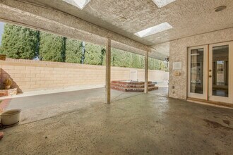 2503 Brentwood Dr in Lancaster, CA - Building Photo - Building Photo