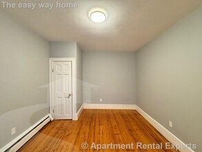 119 Harvard St, Unit #6 in Cambridge, MA - Building Photo - Building Photo