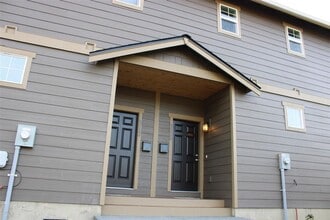 313 N Oak St-Unit -315 in Burlington, WA - Building Photo - Building Photo