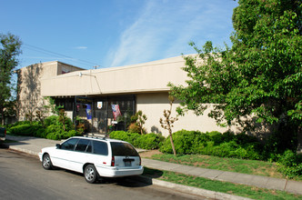 Exclusive Suites of Fresno in Fresno, CA - Foto de edificio - Building Photo