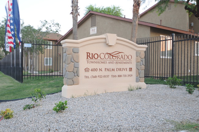 Desert Breeze Villas in Blythe, CA - Building Photo - Building Photo