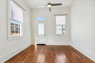 2000 S Liberty St in New Orleans, LA - Foto de edificio - Building Photo