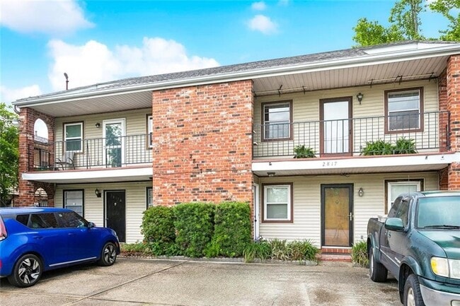 property at 2817 River Rd