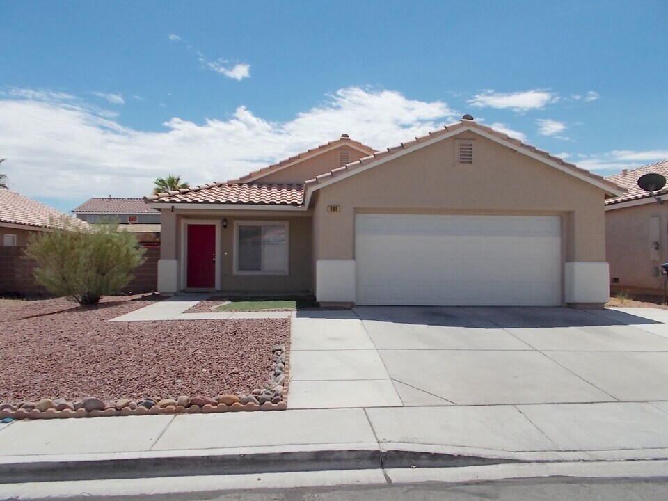 901 Oak Island Dr in North Las Vegas, NV - Building Photo
